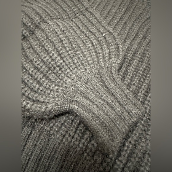 Doen Lulu Sweater in Black - US Small - Picture 6 of 12